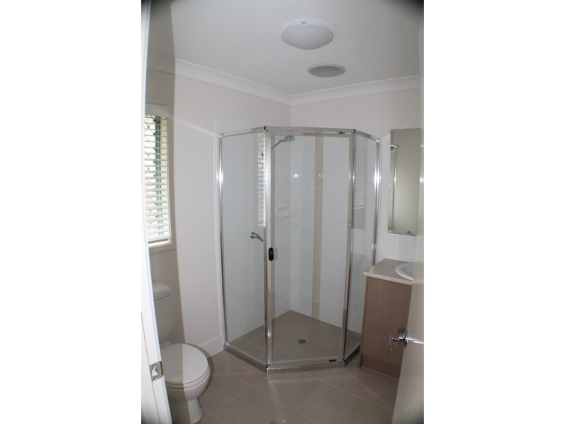 48 Essex Street, Chuwar QLD 4306