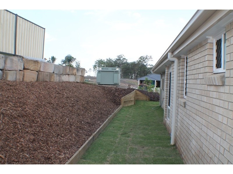 48 Essex Street, Chuwar QLD 4306