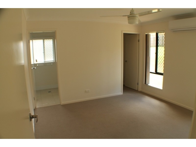 14 Lucinda Court, Chuwar QLD 4306