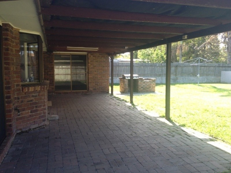 31 Robert Stanley Drive, Mount Warren Park QLD 4207