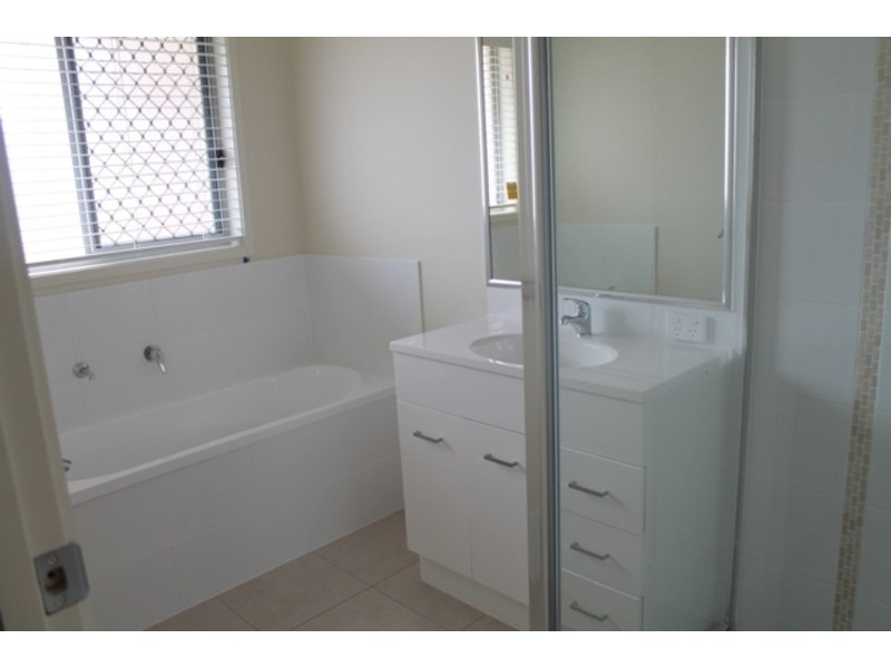 15 Gosden Drive, Dalby QLD 4405
