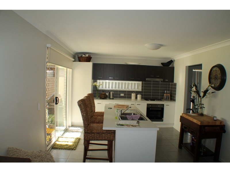 7 Honeyeater Crescent, Moggill QLD 4070