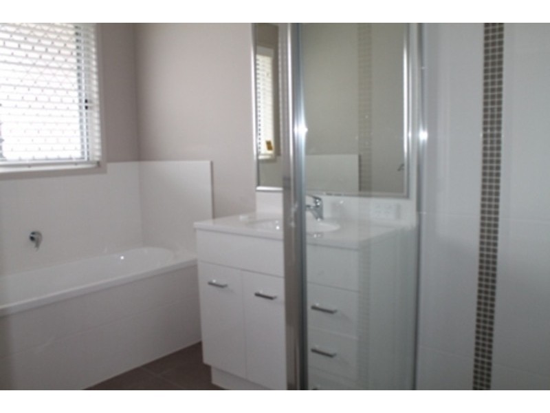 37 Gosden Drive, Dalby QLD 4405