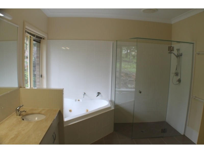 203 Pinjarra Road, Pinjarra Hills QLD 4069