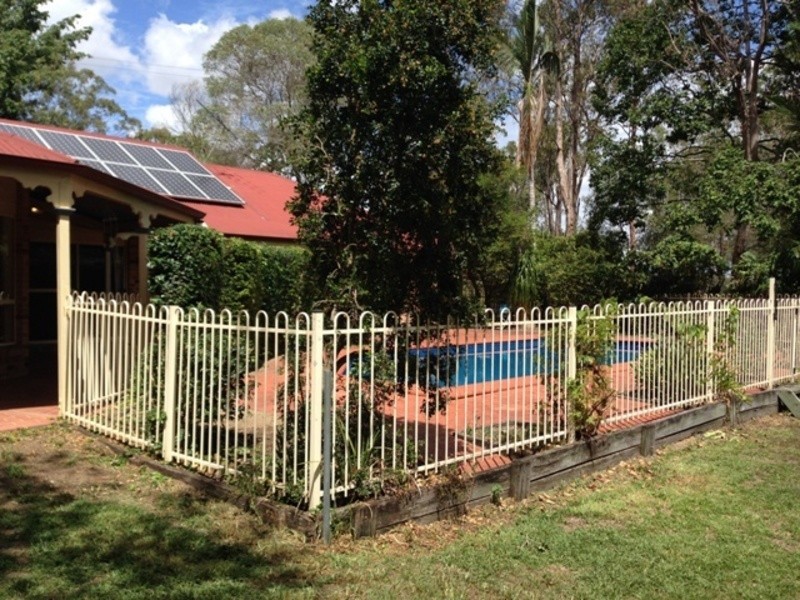 203 Pinjarra Road, Pinjarra Hills QLD 4069