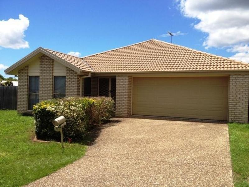 10 Charlton Crescent, Ormeau QLD 4208