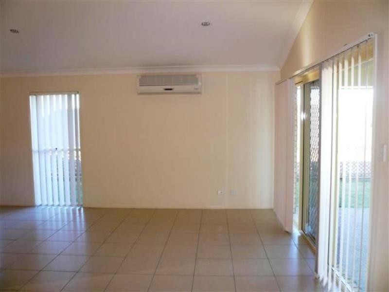 10 Charlton Crescent, Ormeau QLD 4208