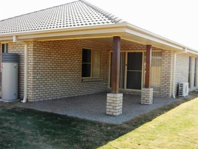 10 Charlton Crescent, Ormeau QLD 4208