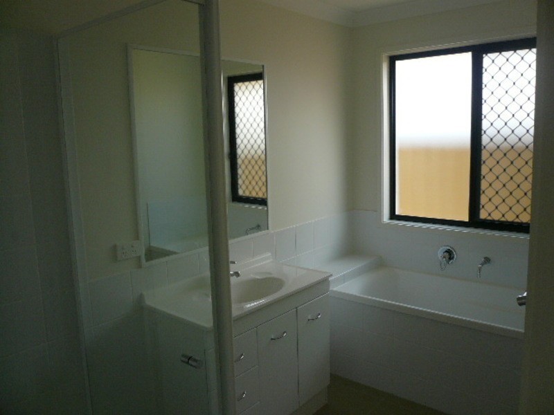 32 Essencia Place, Dakabin QLD 4503