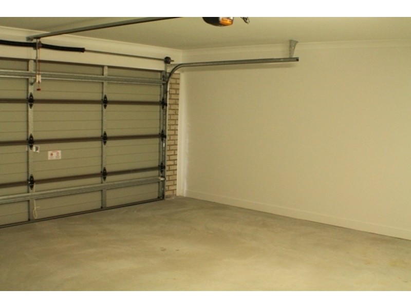 44 Kenneth Drive, Augustine Heights QLD 4300