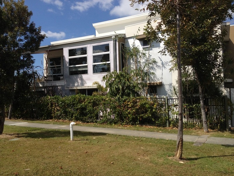 1/11 Cezaire Avenue, Varsity Lakes QLD 4227