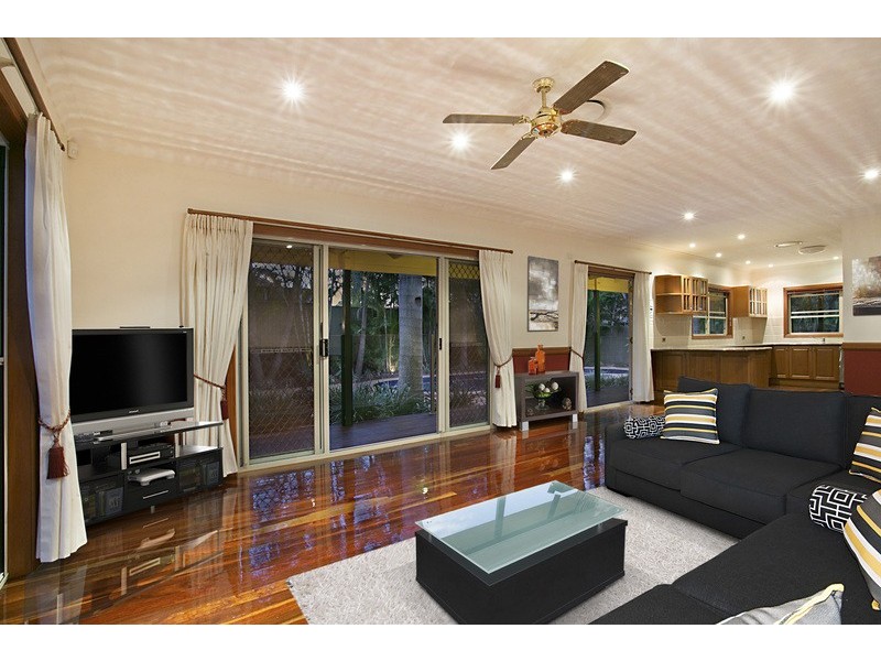6 Sefton Place, Robina QLD 4226