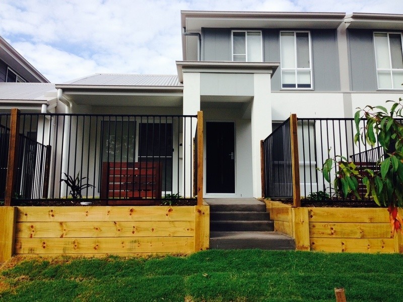 34 Parkland Drive, Springfield Lakes QLD 4300