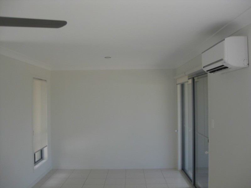 34 Parkland Drive, Springfield Lakes QLD 4300