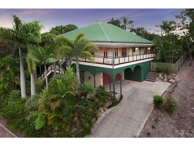 6 Sefton Place, Robina QLD 4226