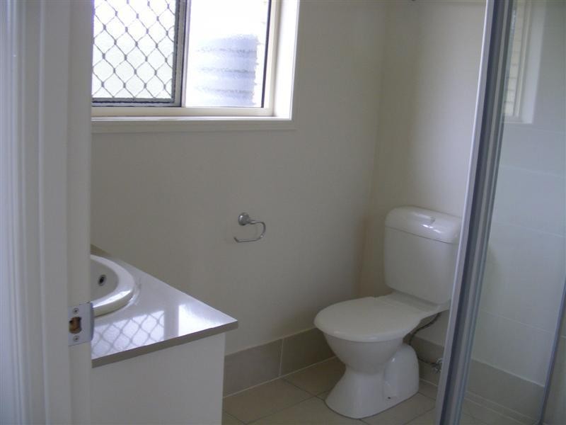 2 Lukin Court, Brassall QLD 4305