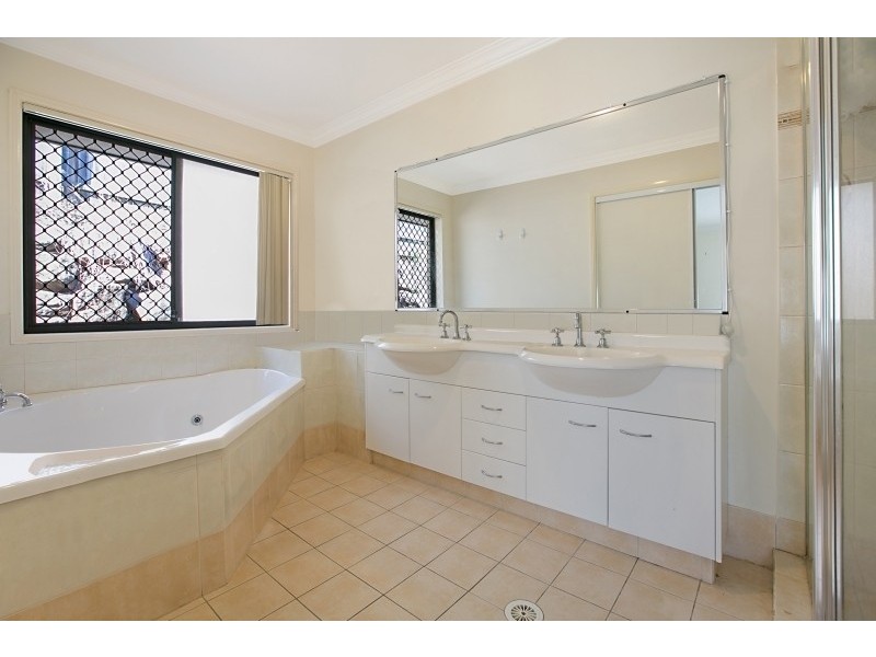 38 The Concourse, Underwood QLD 4119