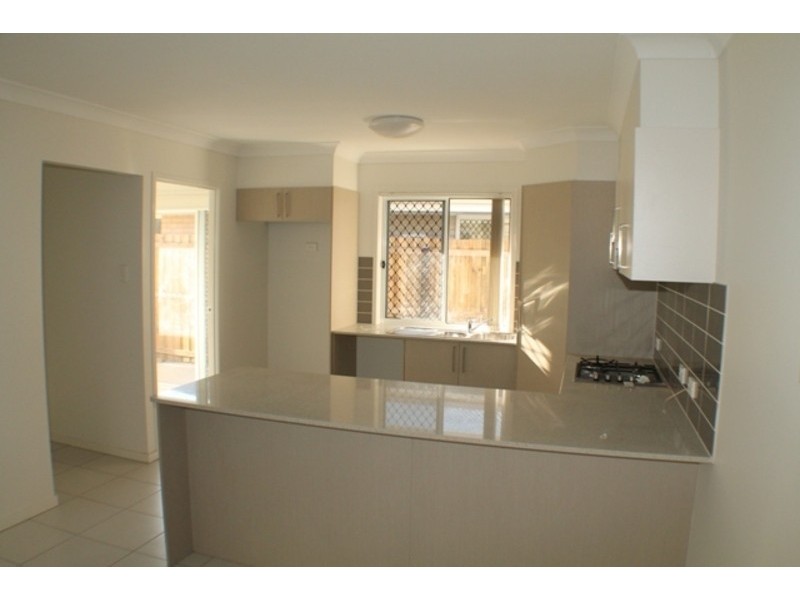 1/15 Winchester Crescent, Pimpama QLD 4209