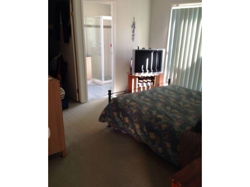 116 Christina Ryan Way, Arundel QLD 4214