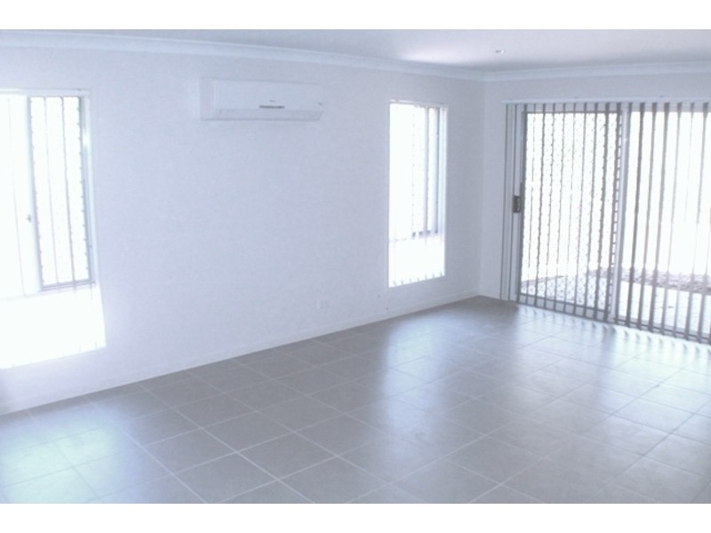 27 Groundberry Crescent, Moggill QLD 4070