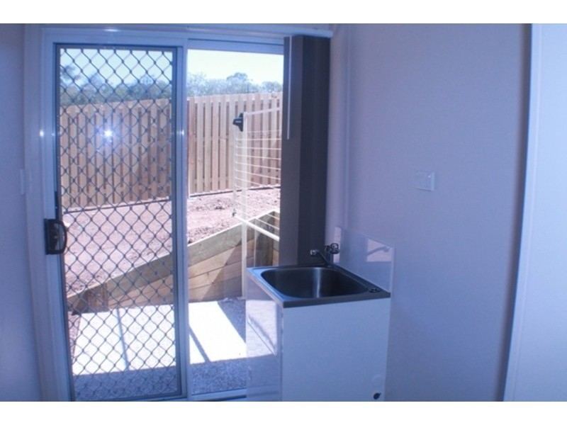 27 Groundberry Crescent, Moggill QLD 4070