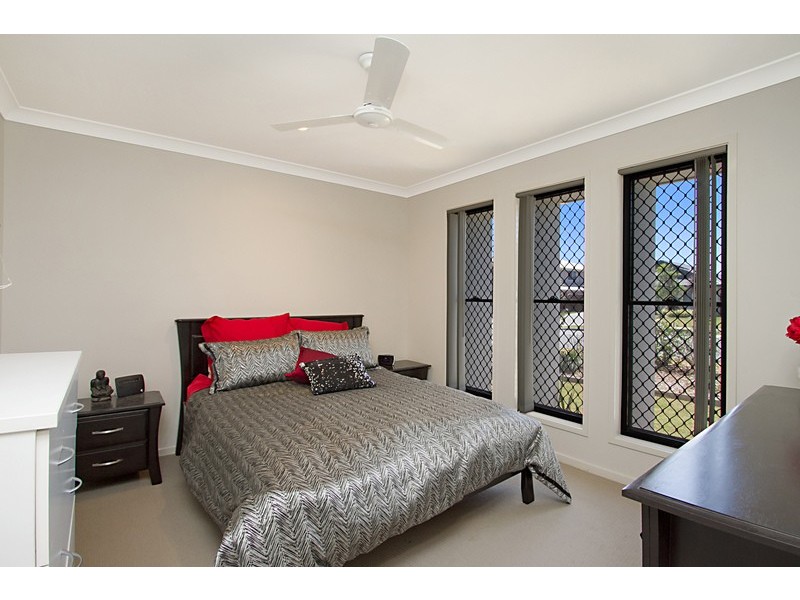 66 Wunburra Circle, Pacific Pines QLD 4211