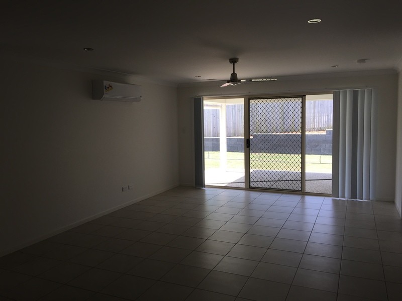 17 Cypress Circuit, Coomera QLD 4209
