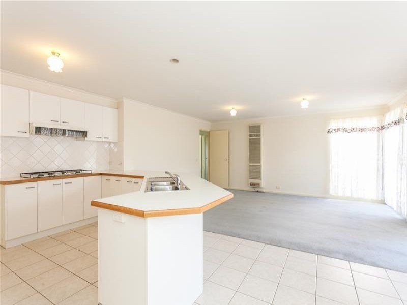 24 Glaneuse Avenue, Torquay VIC 3228