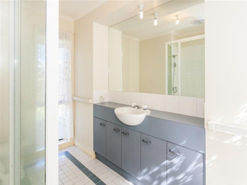 24 Glaneuse Avenue, Torquay VIC 3228