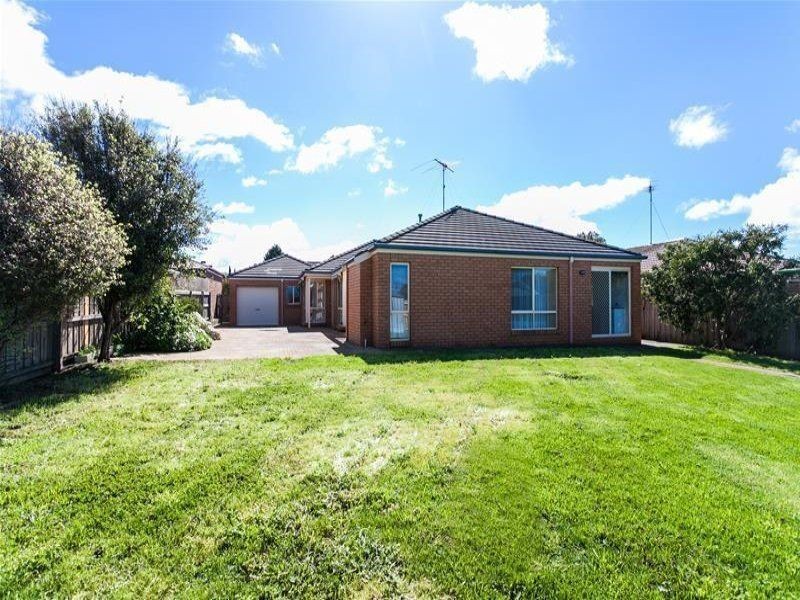 24 Glaneuse Avenue, Torquay VIC 3228
