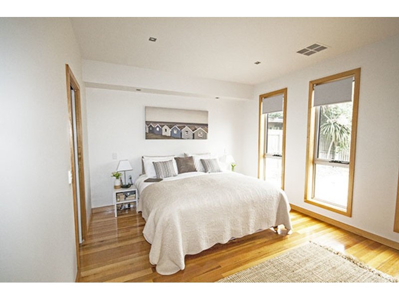 2  Dumfries Court, Torquay VIC 3228