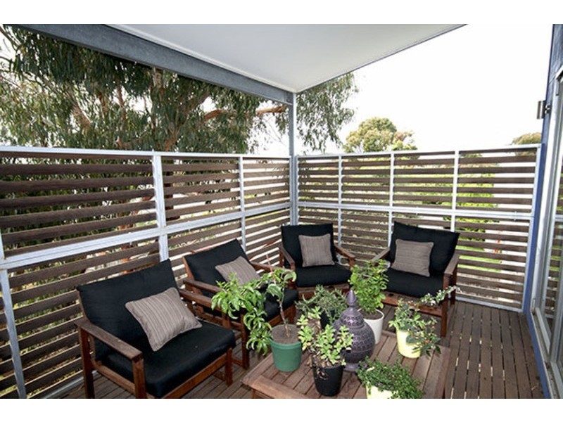 2  Dumfries Court, Torquay VIC 3228