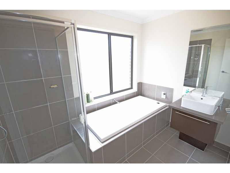 32 Sunnymead Avenue, Torquay VIC 3228