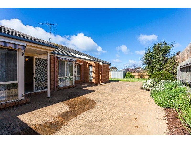 24 Glaneuse Avenue, Torquay VIC 3228