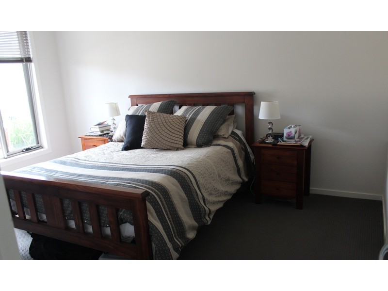 8 Point Close, Torquay VIC 3228