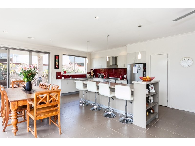 17 Bass Drive, Torquay VIC 3228