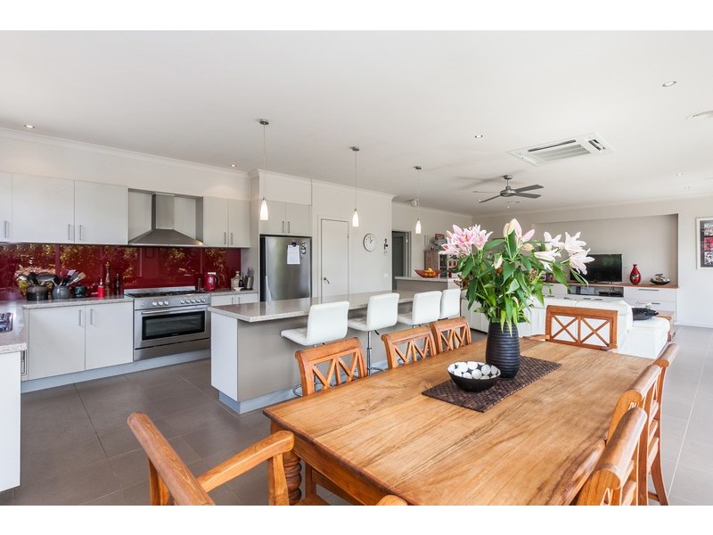 17 Bass Drive, Torquay VIC 3228