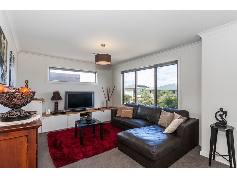 17 Bass Drive, Torquay VIC 3228