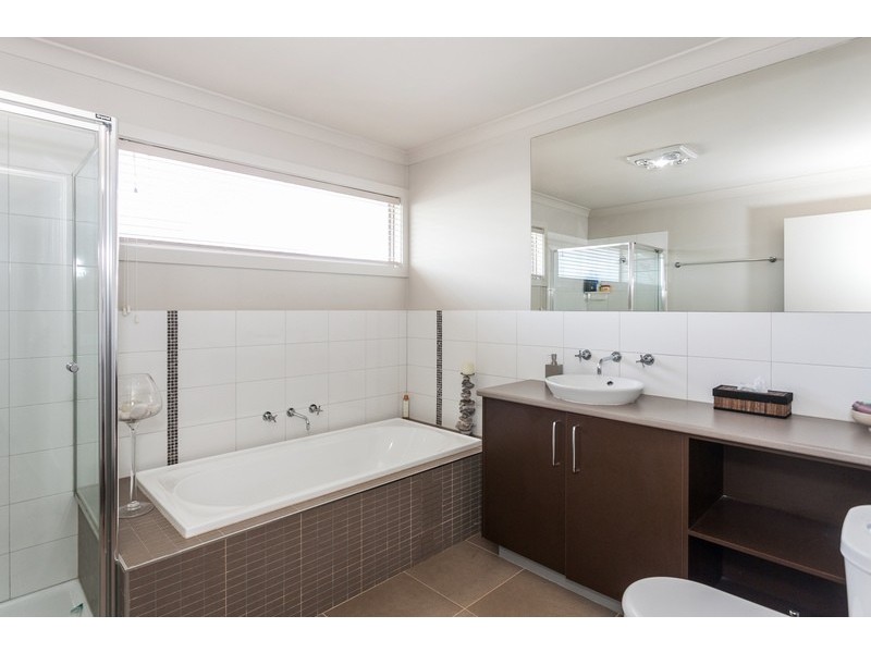 17 Bass Drive, Torquay VIC 3228