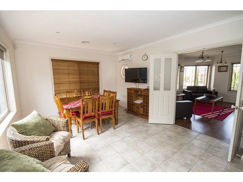 9 Norfolk Boulevard, Torquay VIC 3228