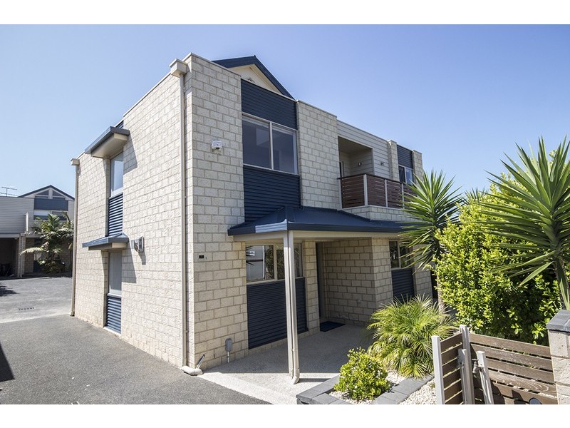 1/24 Dumfries Court, Torquay VIC 3228
