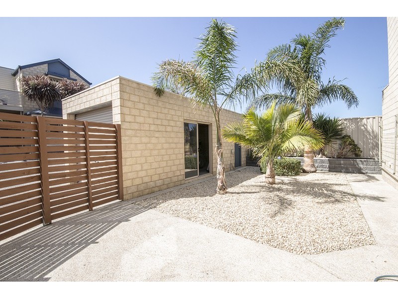 1/24 Dumfries Court, Torquay VIC 3228