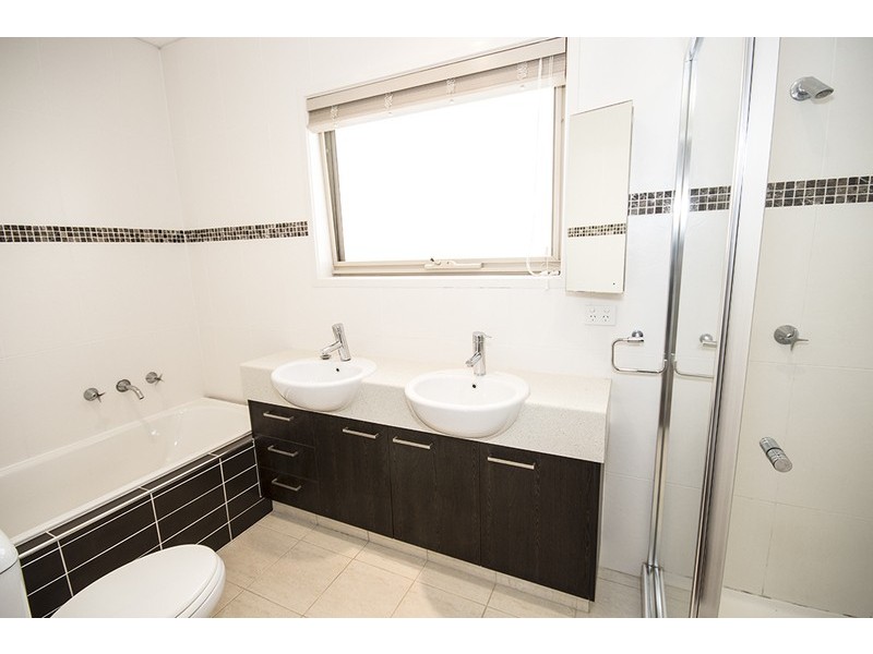 1/24 Dumfries Court, Torquay VIC 3228