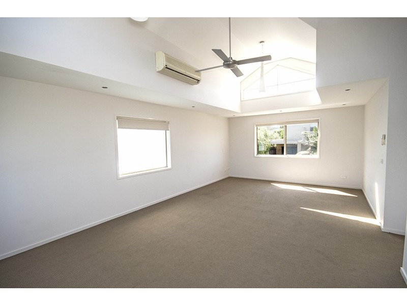 1/24 Dumfries Court, Torquay VIC 3228