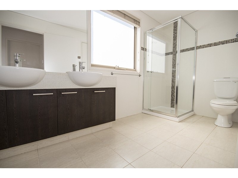 1/24 Dumfries Court, Torquay VIC 3228