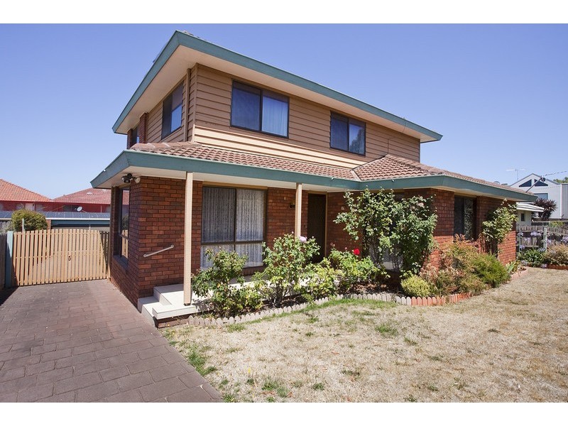 86 Fischer Street, Torquay VIC 3228