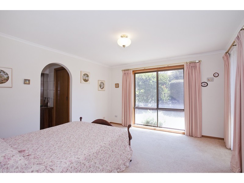 86 Fischer Street, Torquay VIC 3228