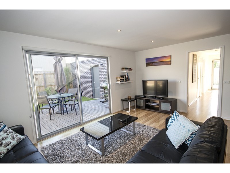 3/51 Beach Road, Torquay VIC 3228