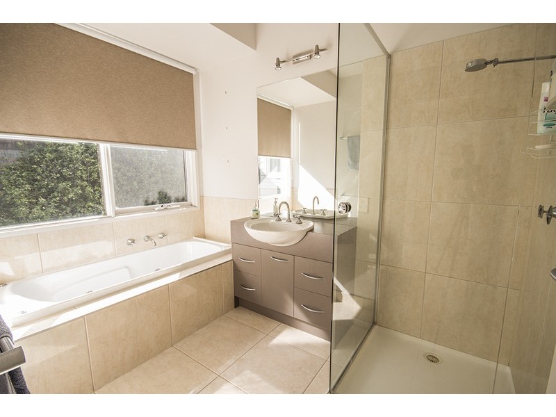 5 Gleneagles Close, Torquay VIC 3228