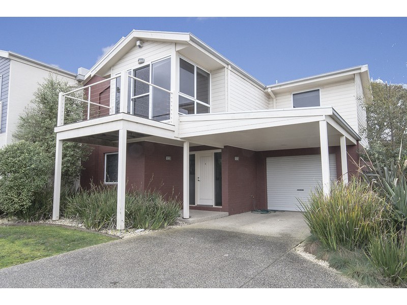 4/126 Fischer Street, Torquay VIC 3228